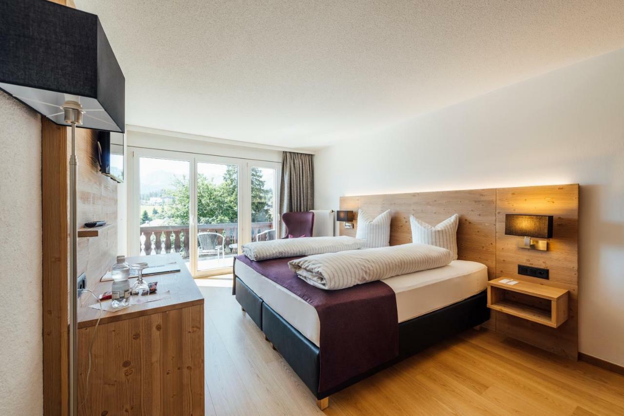 Hotel-Restaurant Bellevue Flims Exteriör bild