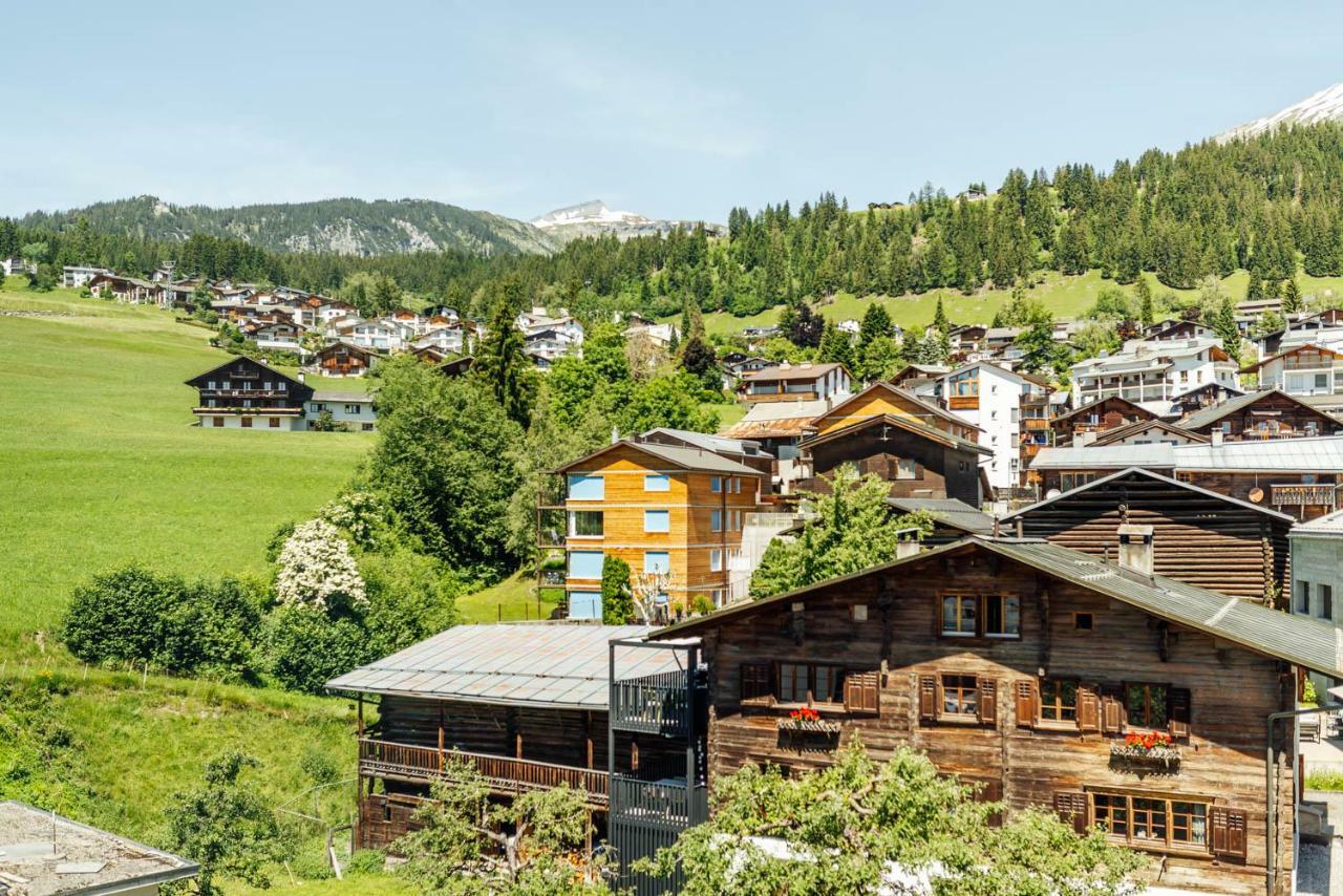 Hotel-Restaurant Bellevue Flims Exteriör bild