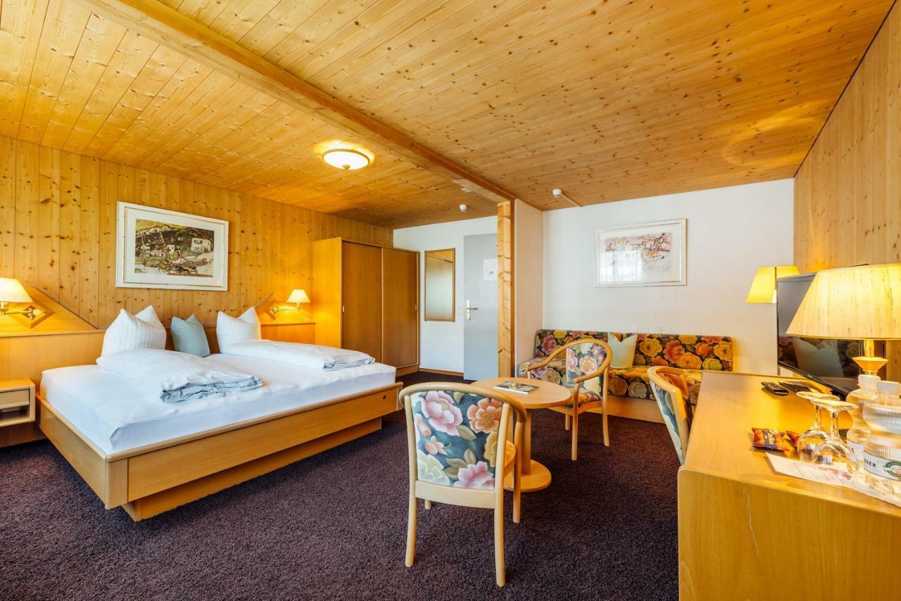 Hotel-Restaurant Bellevue Flims Exteriör bild